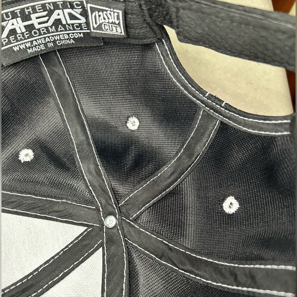 Walt Disney World Golf Hat - Picture 3 of 4